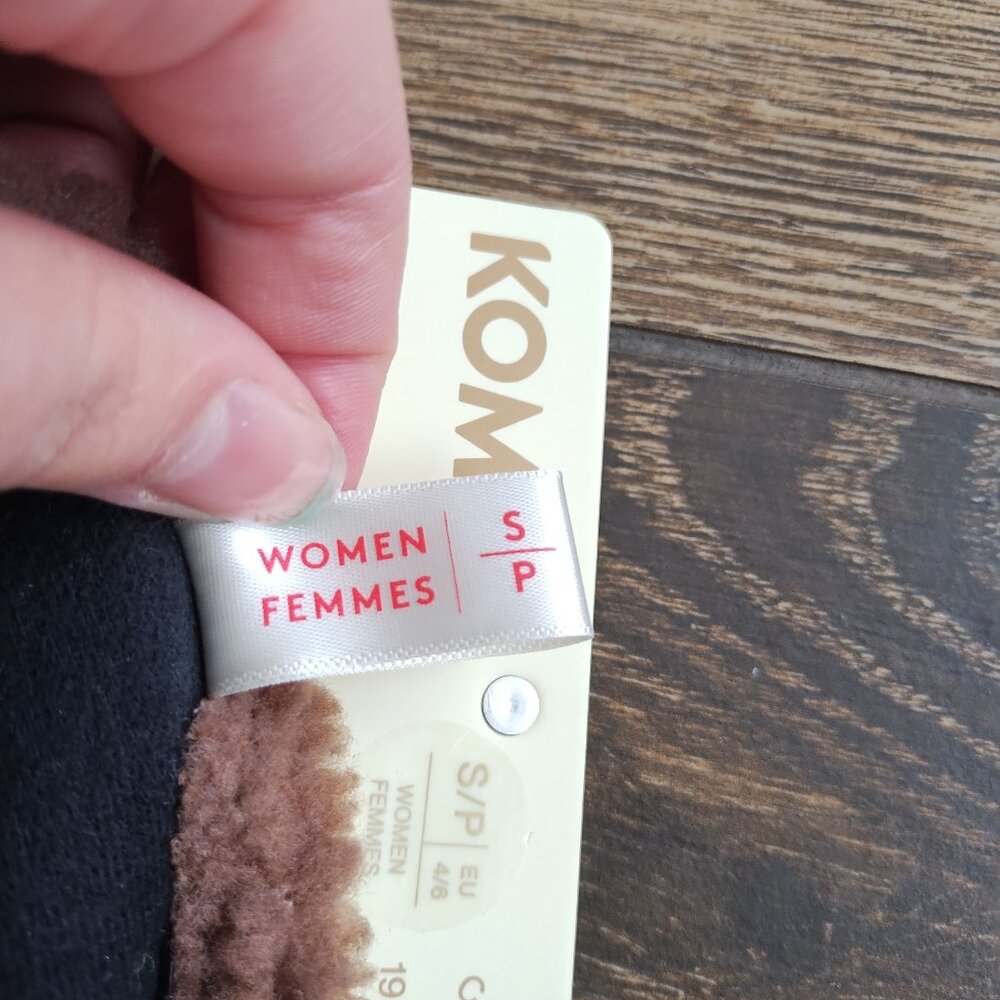 NWT KOMBI Camila Mittens Brown Oak (Winter Jilly Box 2025) | Size US S - Picture 8 of 10